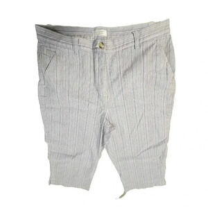 Christopher Banks Stretch Striped Capri Size 16, Inseam 19.5"